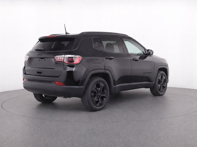 Used 2021 Jeep Compass Latitude w/ Sun and Sound Group AWD/4WD image 4
