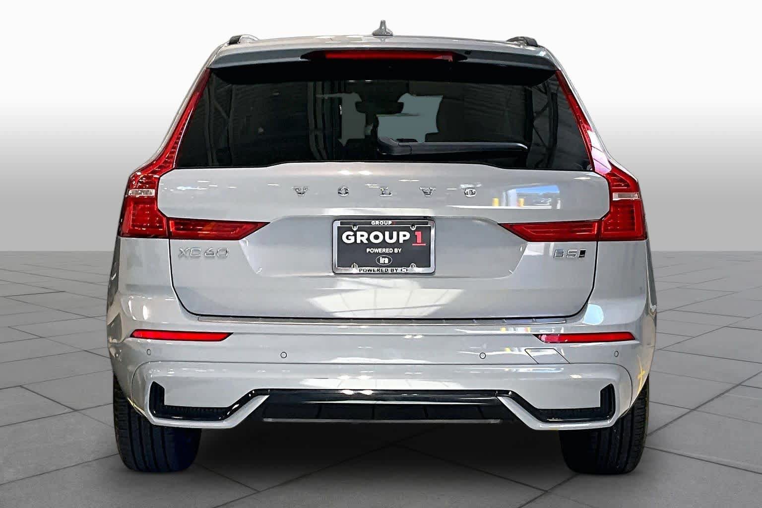 Used 2024 Volvo XC60 B5 Core w/ Climate Package AWD/4WD image 5