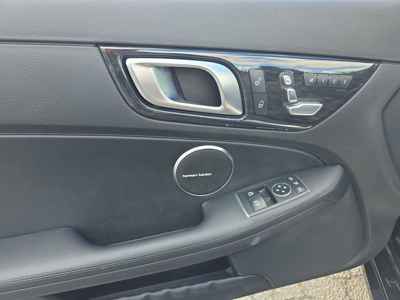 Used 2019 Mercedes-Benz SLC 300 image 5