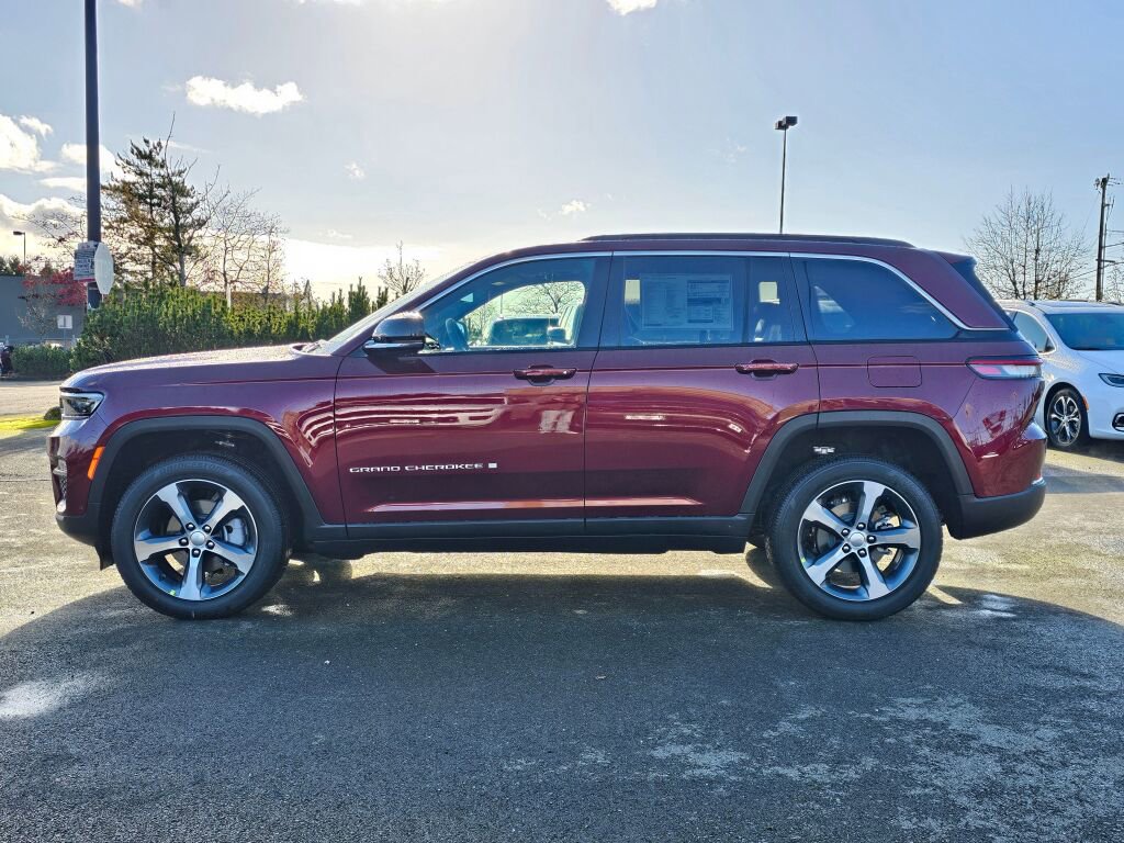 New 2025 Jeep Grand Cherokee Limited image 5