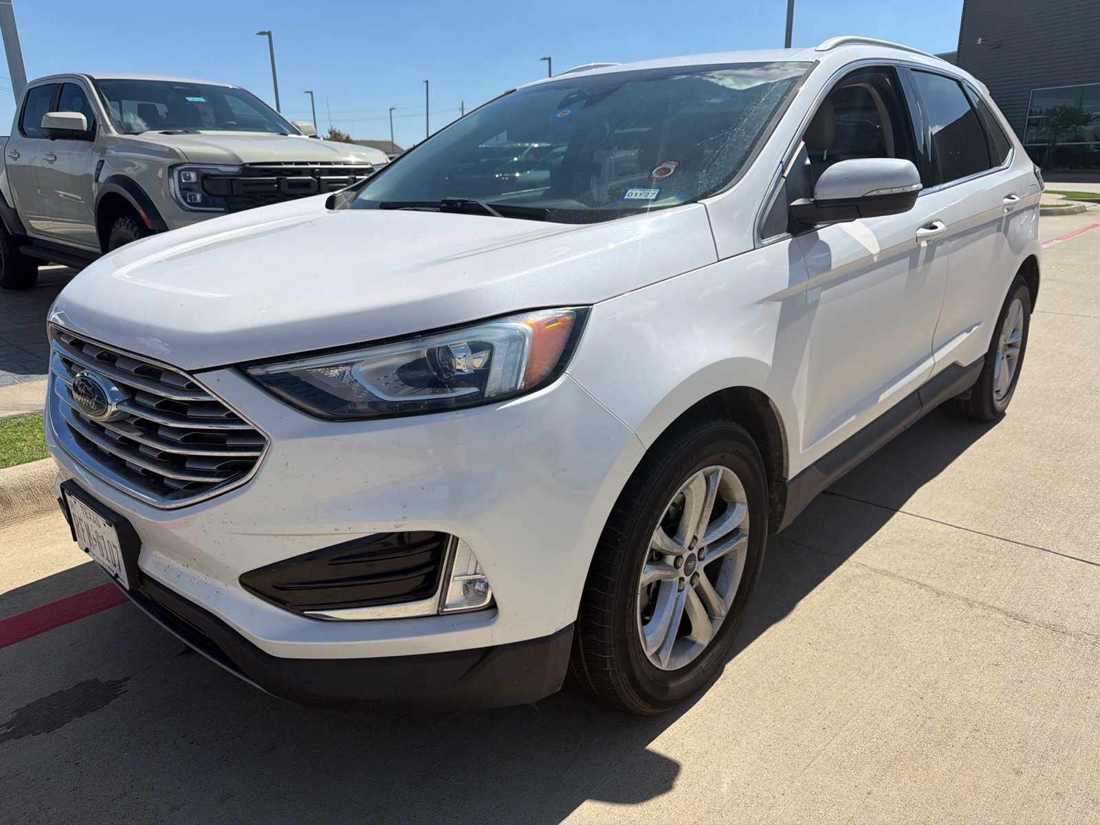 Used 2019 Ford Edge SEL w/ Equipment Group 201A FWD image 3