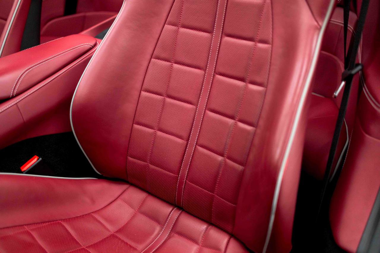 Used 2020 Ferrari Portofino RWD image 59