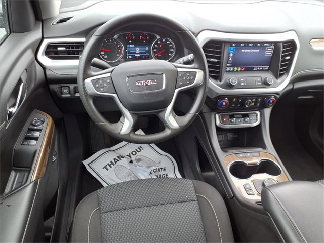 Used 2023 GMC Acadia SLE w/ Driver Convenience Package image 6