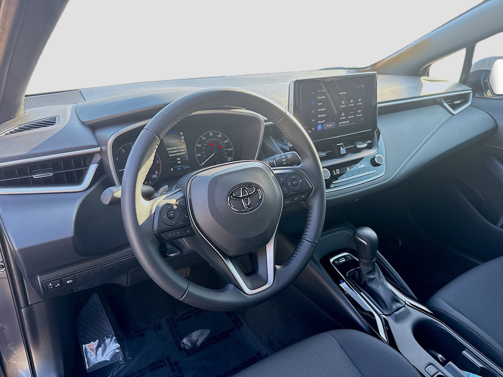 Used 2025 Toyota Corolla SE image 9