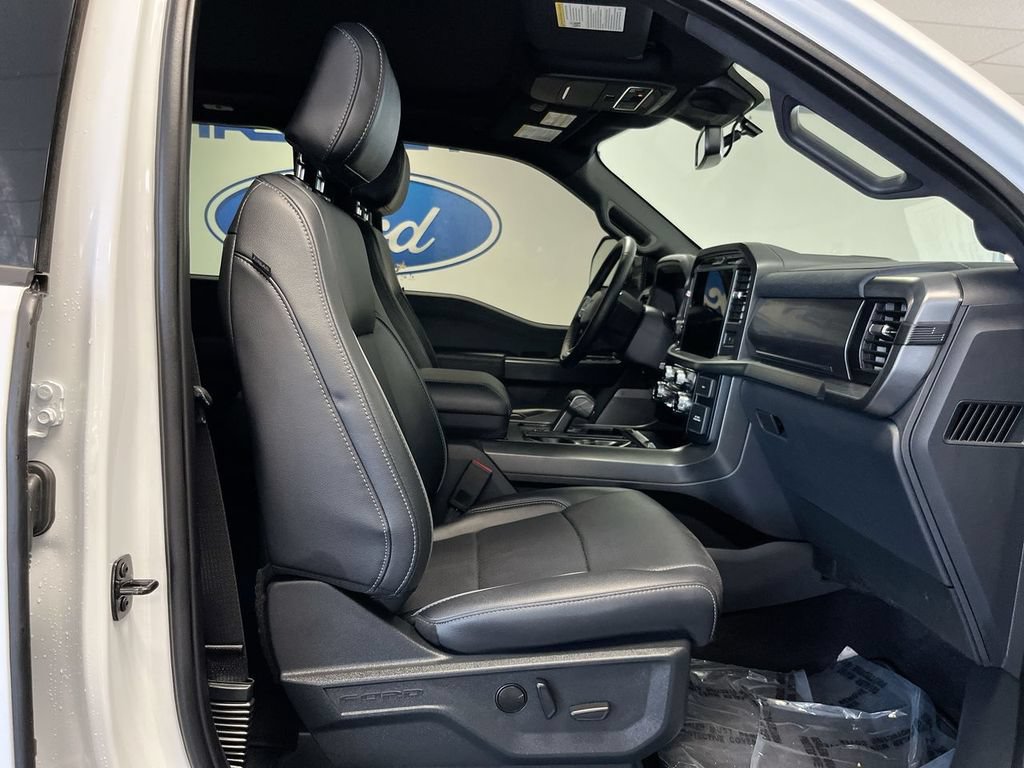 Used 2025 Ford F150 Lariat AWD/4WD image 22