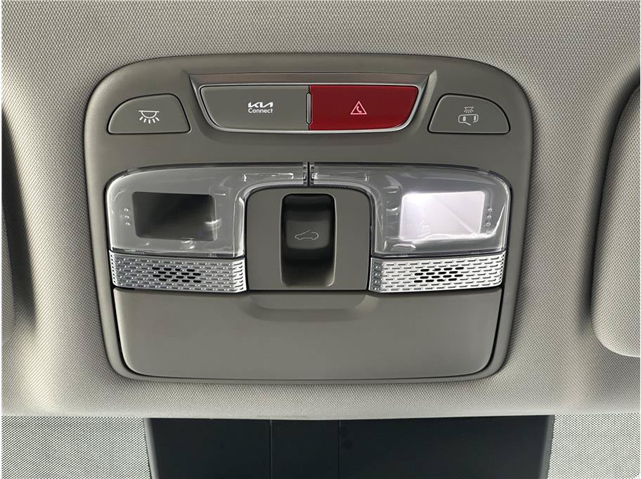 Used 2025 Kia Telluride S AWD/4WD image 29