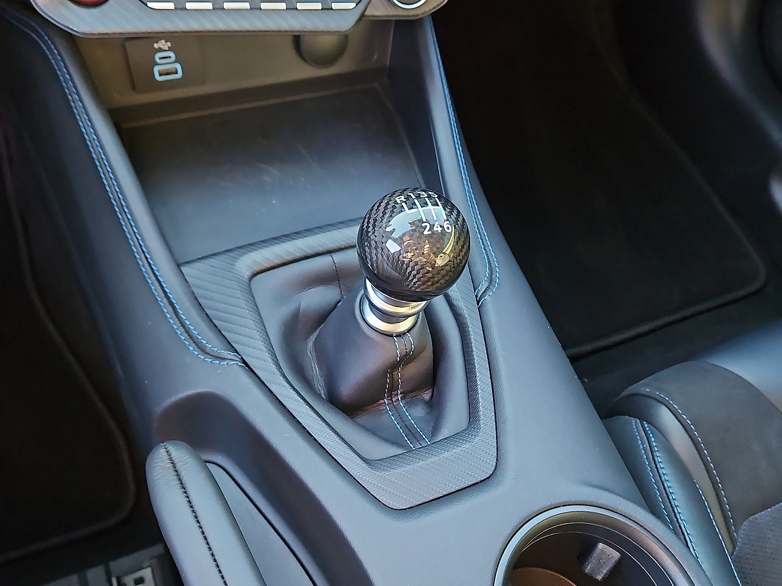 Used 2025 Ford Mustang Dark Horse image 17