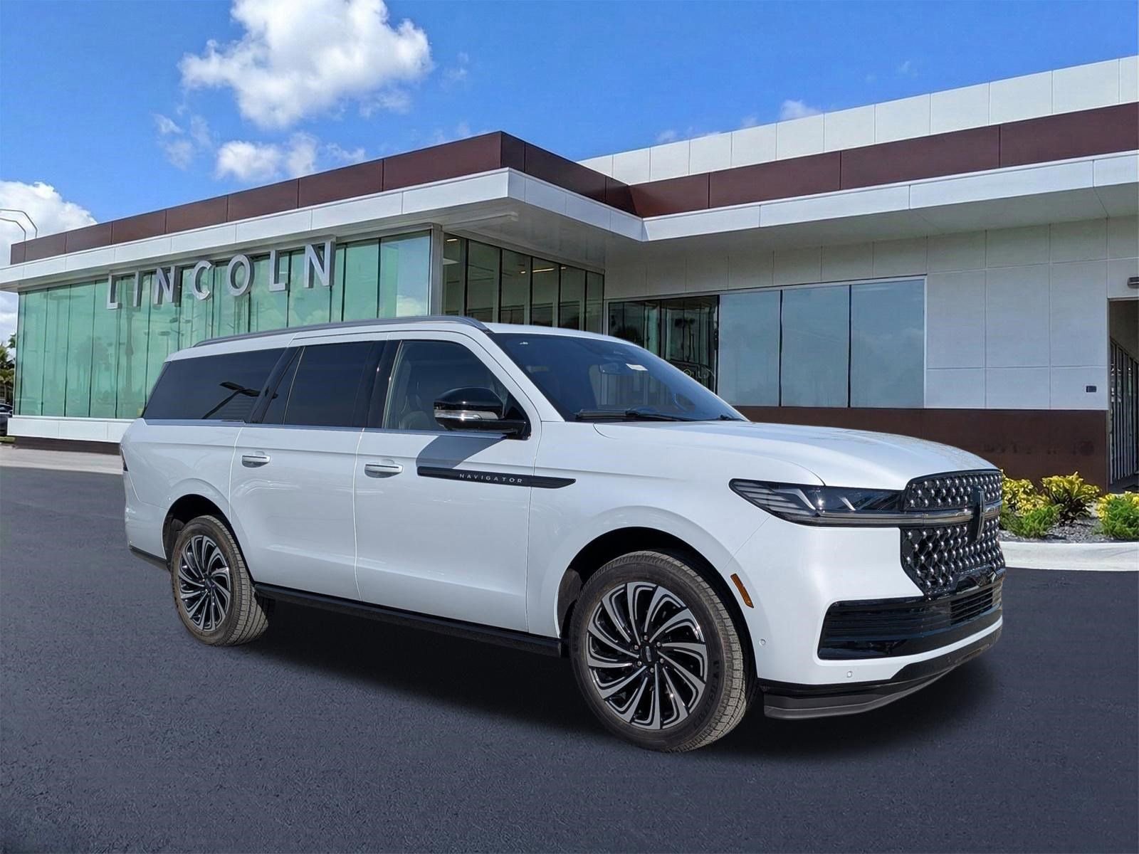 Certified 2025 Lincoln Navigator L Black Label image 3