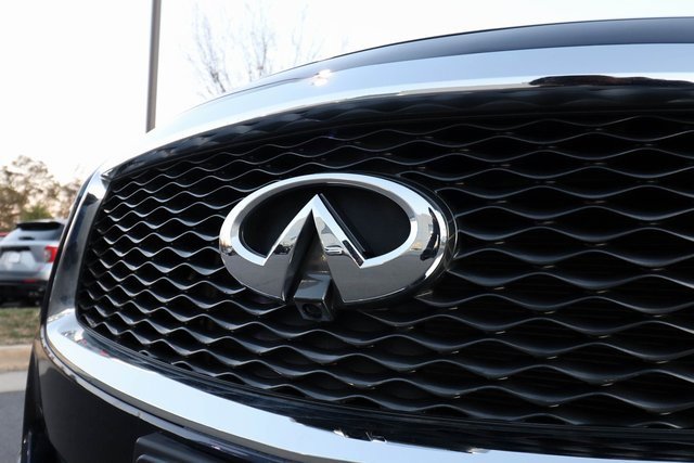 Used 2019 INFINITI QX60 Luxe w/ Essential Package image 12