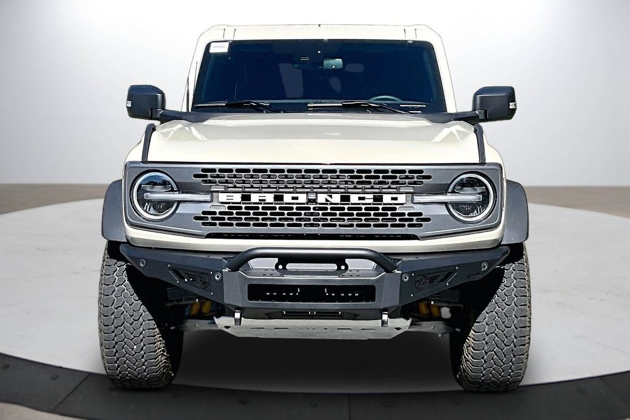Used 2025 Ford Bronco Badlands AWD/4WD image 3