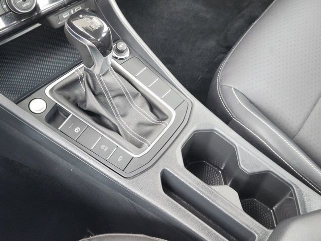 Used 2024 Volkswagen Jetta SE FWD image 16