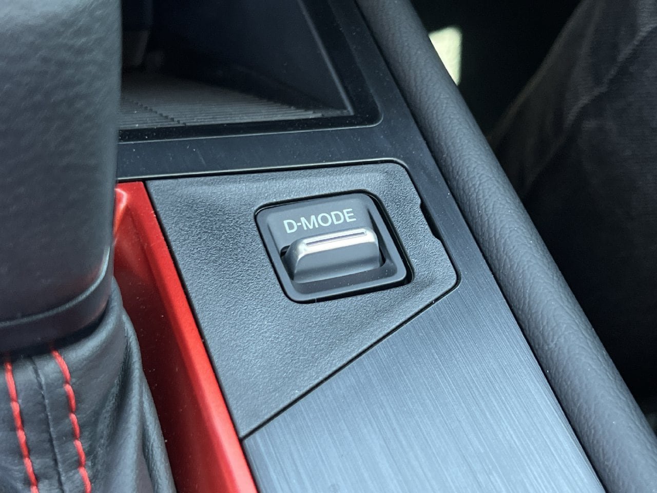 New 2027 Nissan Kicks SR AWD/4WD image 12