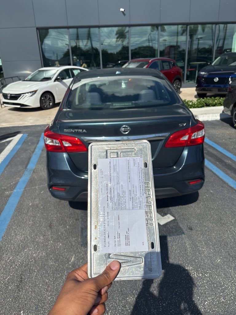 Used 2016 Nissan Sentra SV image 4