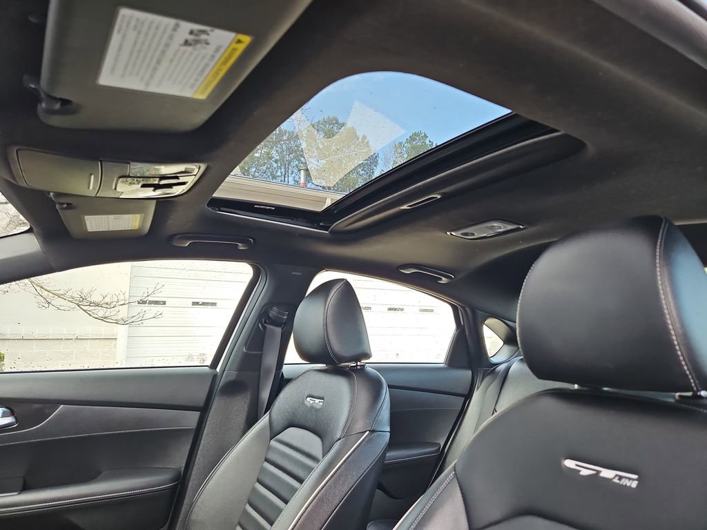 Used 2024 Kia Forte GT-Line w/ GT-Line Premium Package image 23