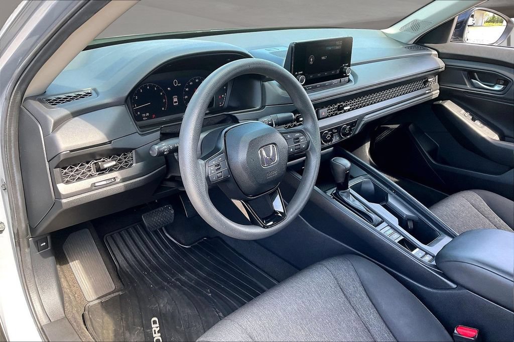 Certified 2025 Honda Accord SE image 16
