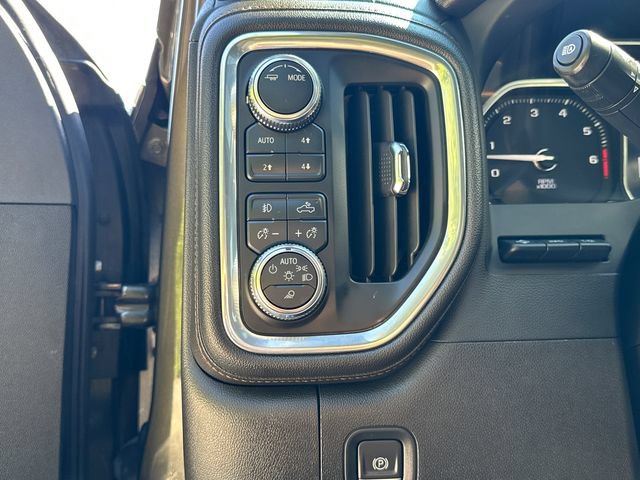 Used 2023 GMC Sierra 2500 AT4 w/ AT4 Preferred Package AWD/4WD image 27