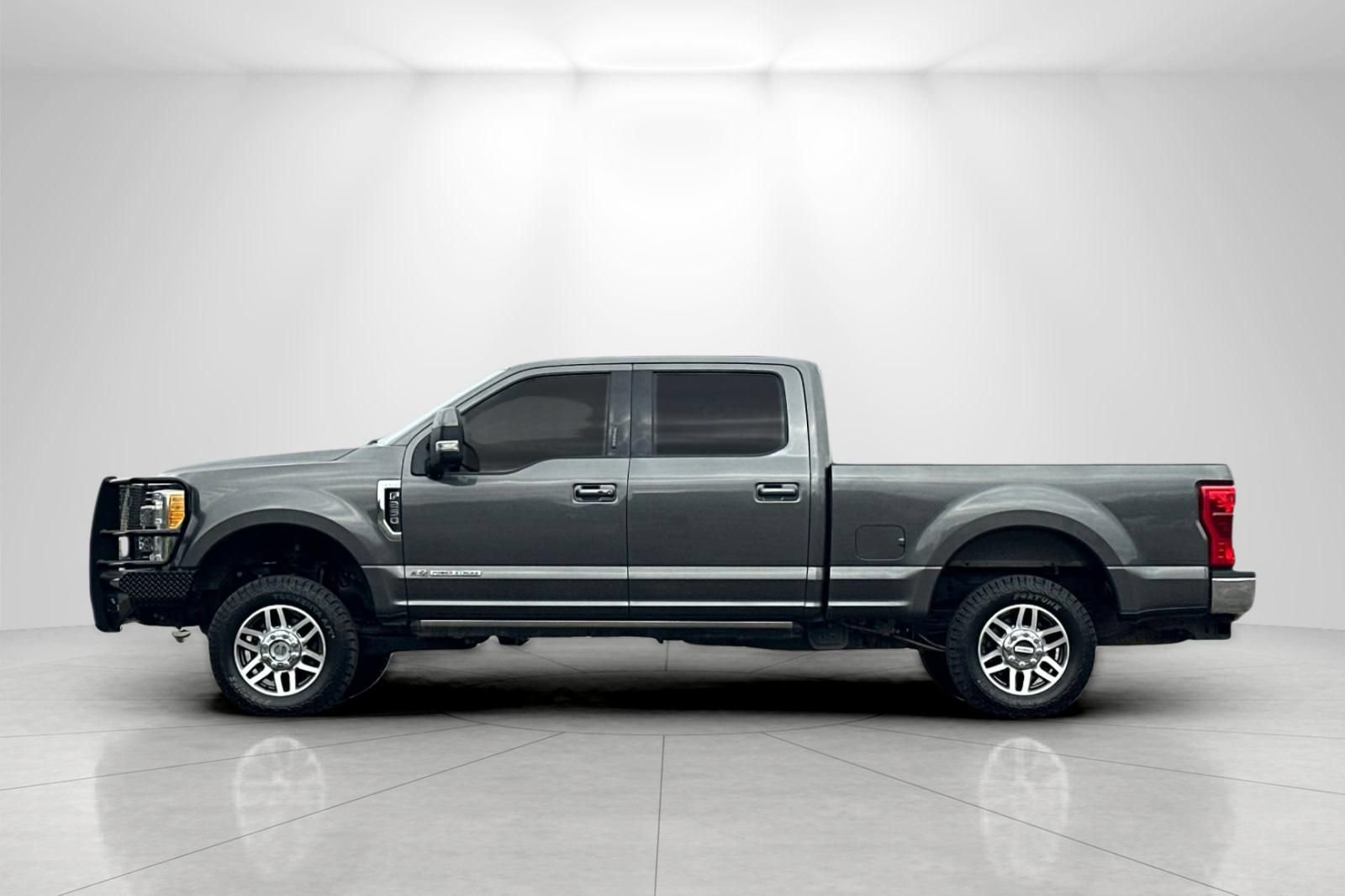 Used 2017 Ford F250 Lariat w/ Lariat Ultimate Package AWD/4WD image 6