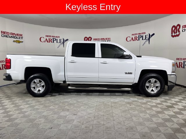 Used 2018 Chevrolet Silverado 1500 LT w/ Texas Edition RWD image 9