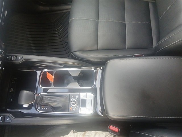 Used 2023 Kia Telluride EX w/ EX Captain's Chair Package image 21