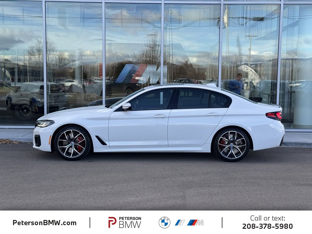 Used 2023 BMW M550i xDrive w/ Executive Package image 3