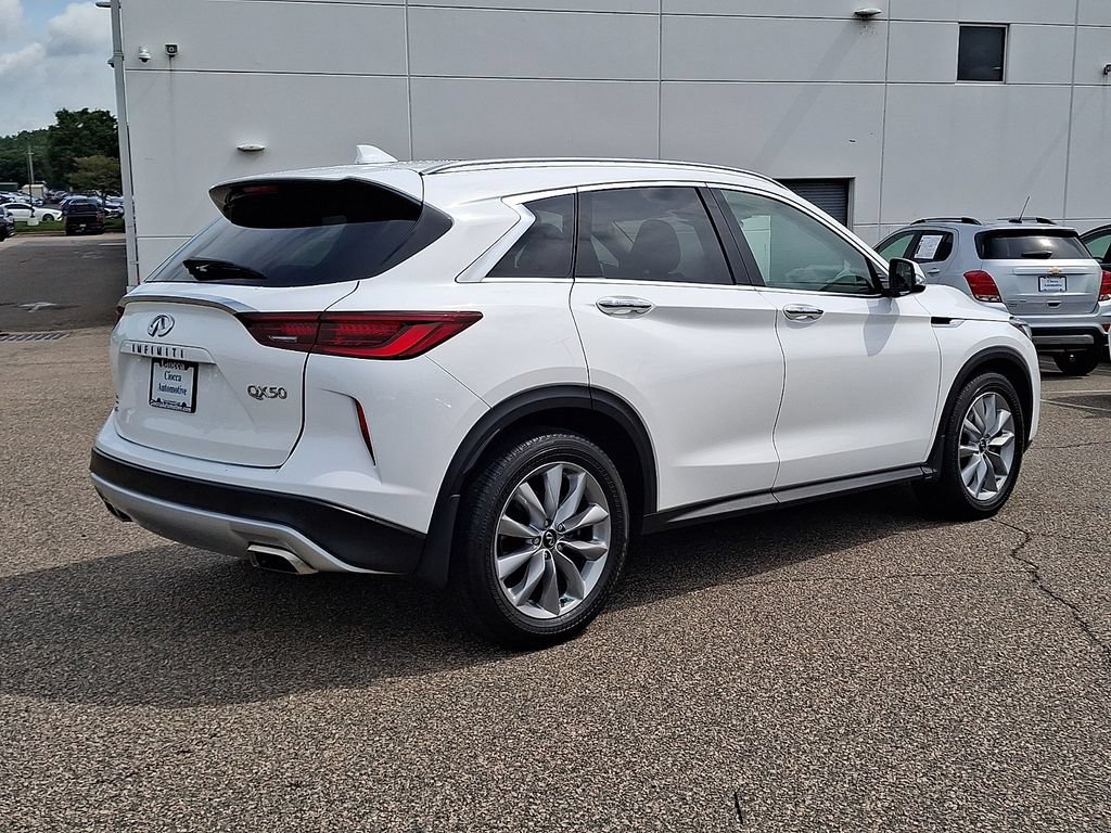 Used 2022 INFINITI QX50 Luxe AWD/4WD image 9