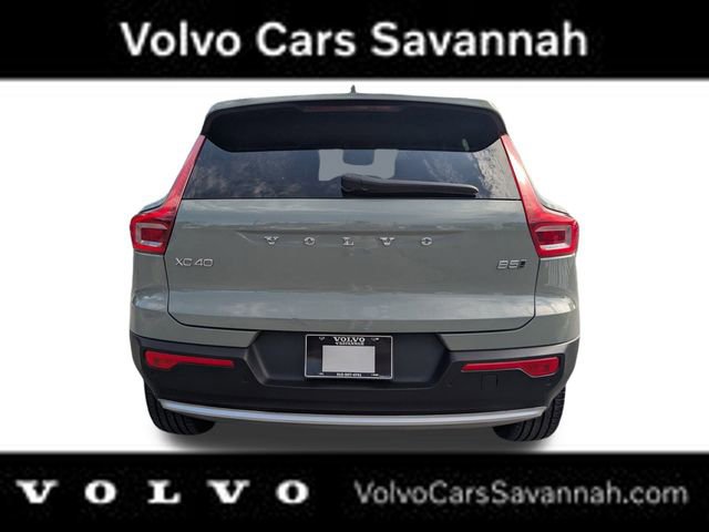 Certified 2023 Volvo XC40 B5 Core w/ Convenience Package image 6