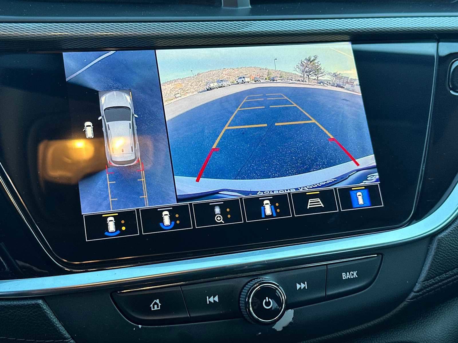 Used 2021 Buick Encore GX Select w/ Advanced Technology Package image 21