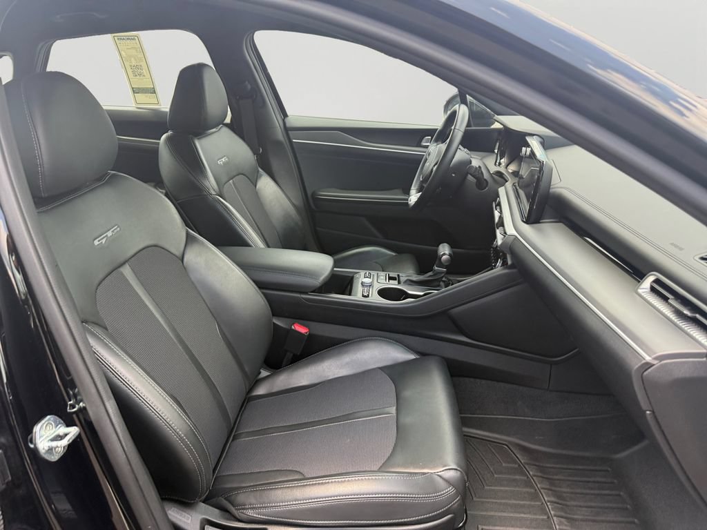 Used 2022 Kia K5 GT-Line AWD/4WD image 11
