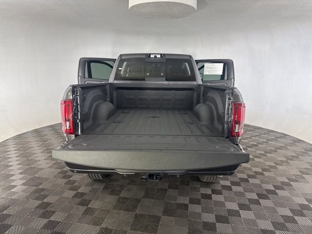 New 2025 RAM 2500 Laramie AWD/4WD image 17