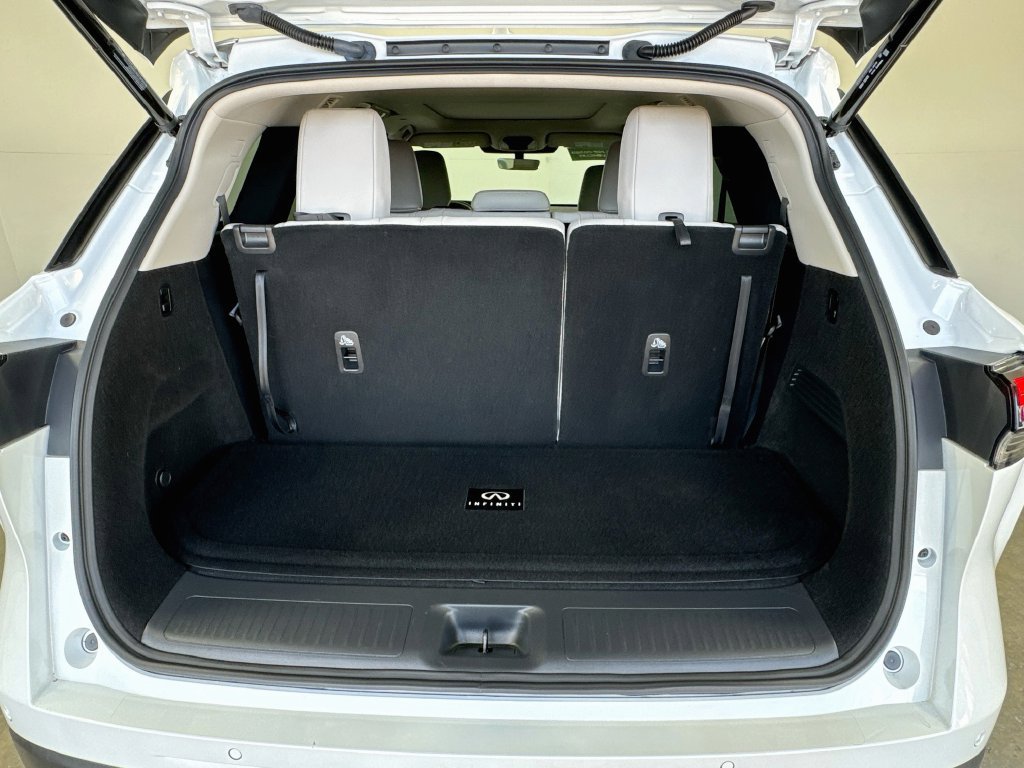 Certified 2027 INFINITI QX60 Luxe w/ Cargo Package FWD image 28