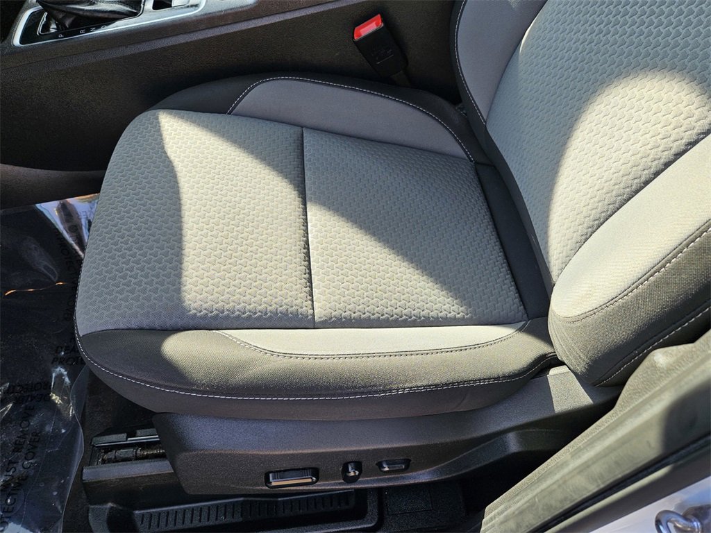 Used 2019 Ford Escape SE image 13