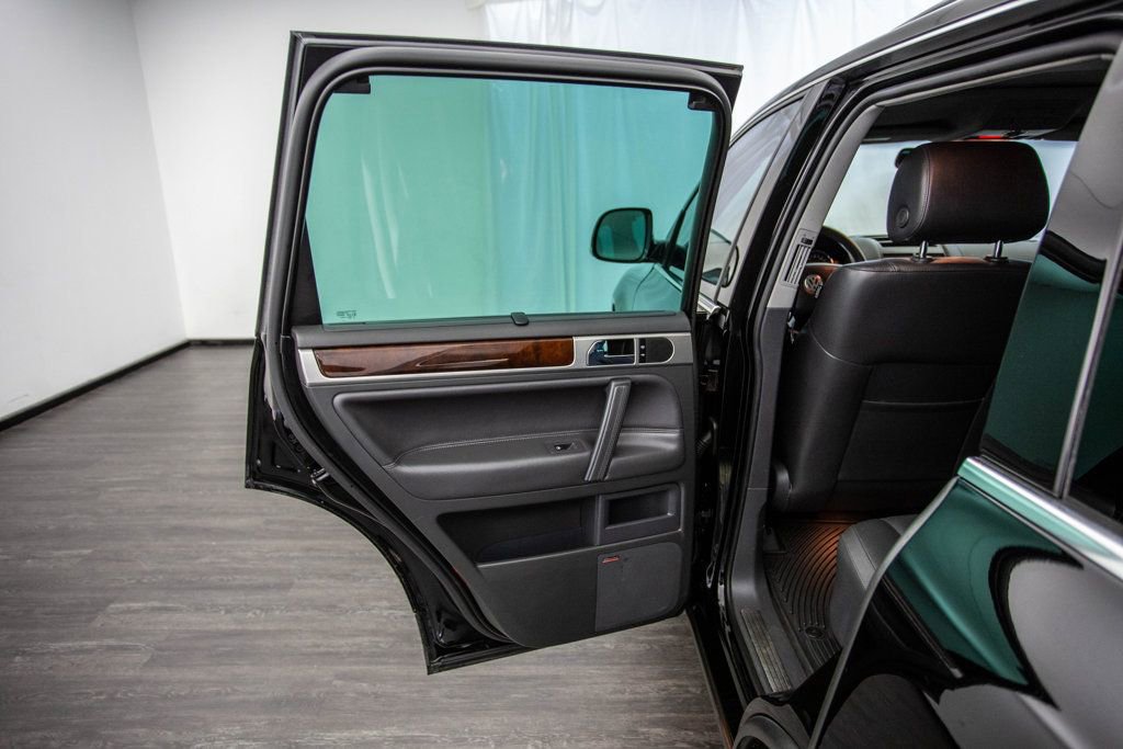 Used 2008 Volkswagen Touareg V10 TDI image 22