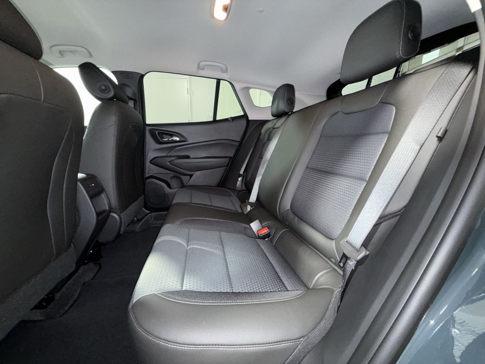 New 2026 Chevrolet Trax LT w/ Driver Confidence Package FWD image 25