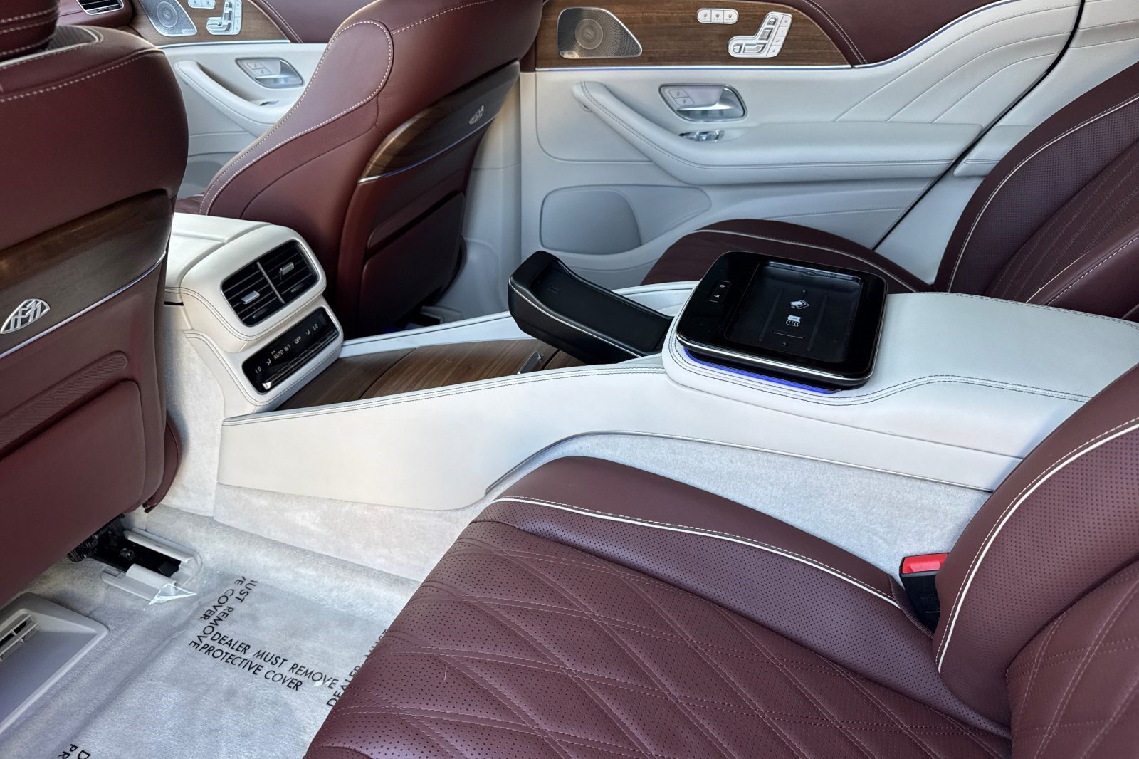 Certified 2024 Mercedes-Benz Maybach GLS 600 4MATIC image 27