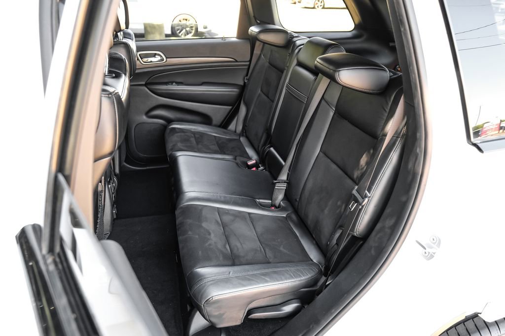 Used 2019 Jeep Grand Cherokee Altitude image 50
