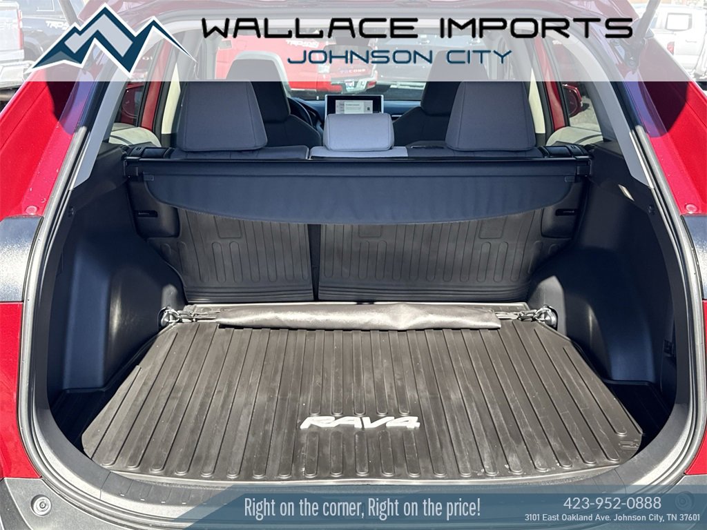 Used 2023 Toyota RAV4 XLE image 46