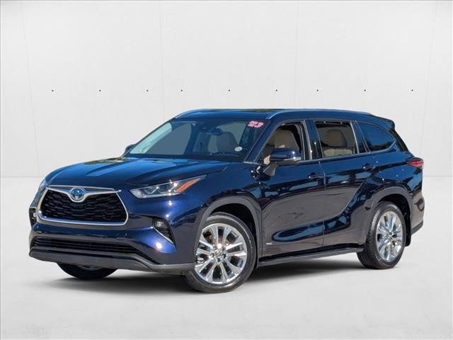 Used 2023 Toyota Highlander Limited