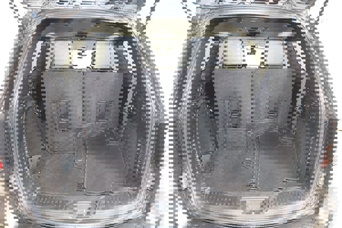 Used 2019 Dodge Durango SXT image 48