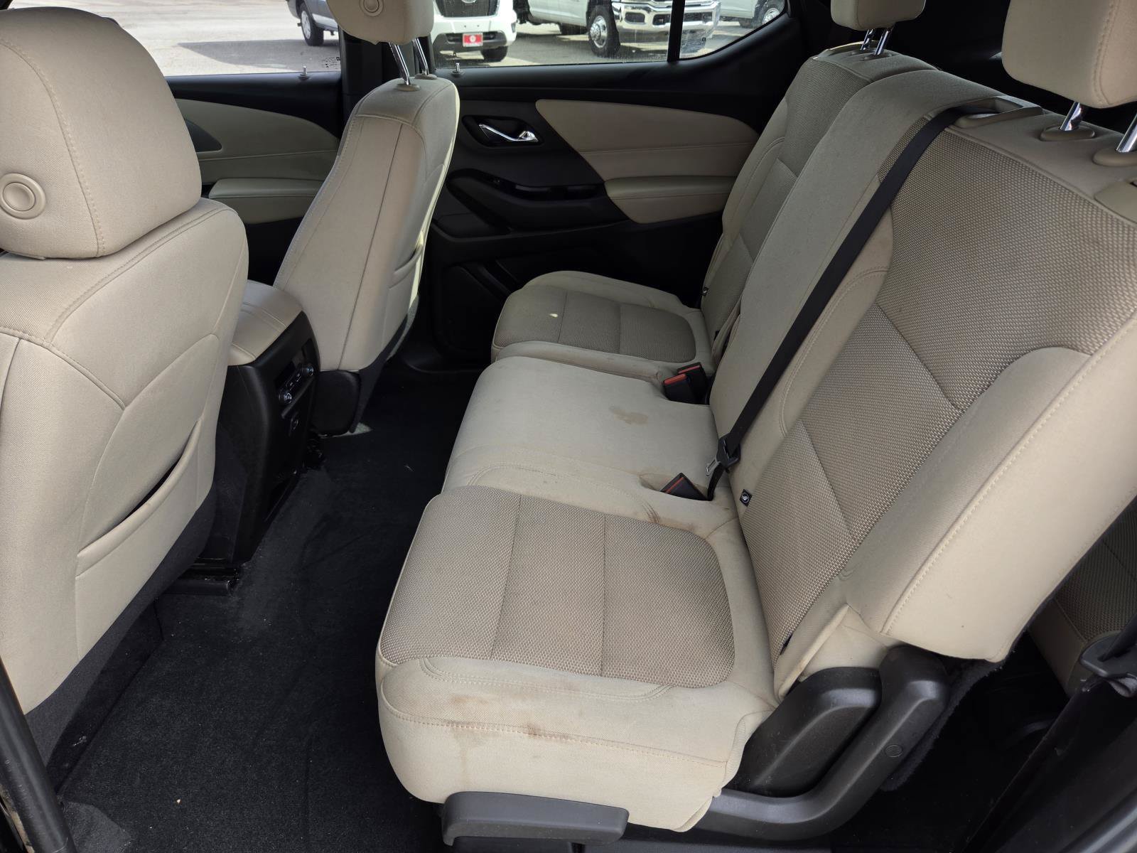 Used 2023 Chevrolet Traverse LS FWD image 24