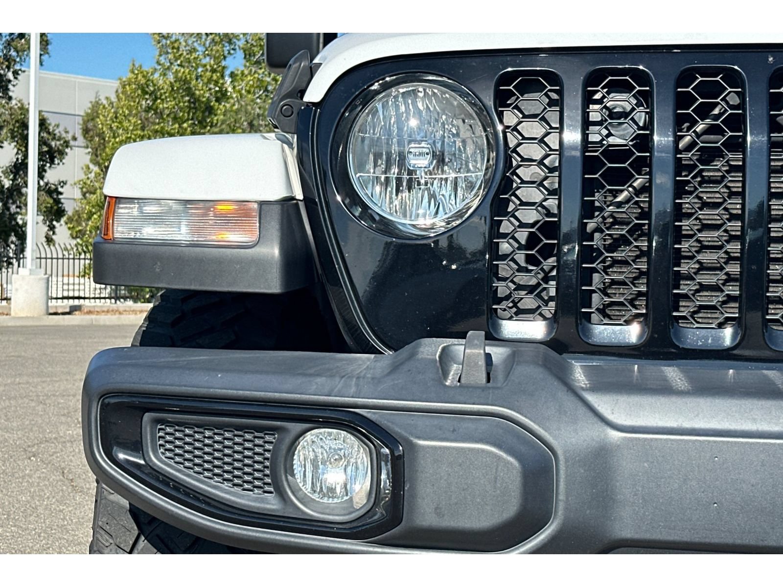 Used 2022 Jeep Gladiator Sport AWD/4WD image 47