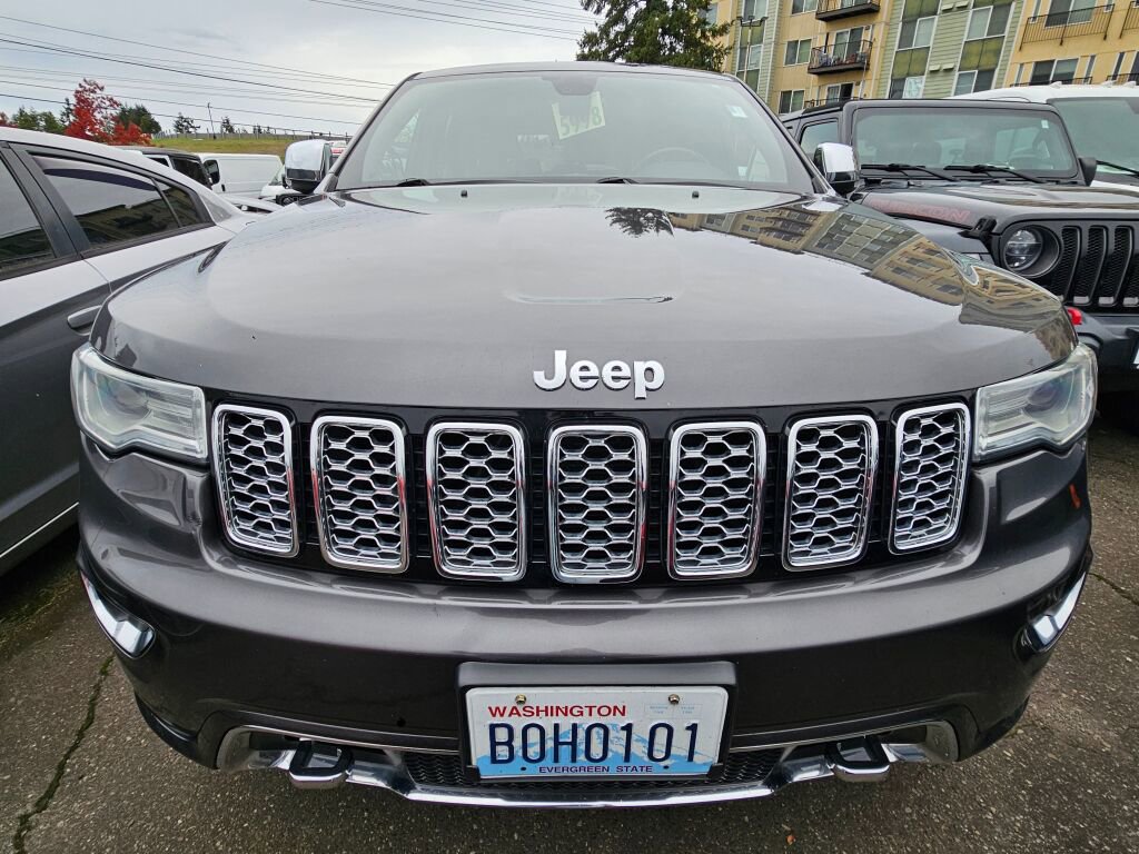 Used 2018 Jeep Grand Cherokee Overland image 3