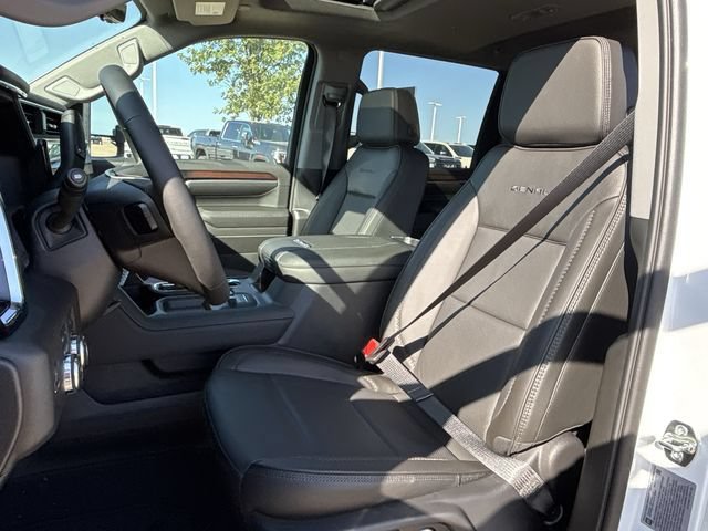 New 2026 GMC Sierra 3500 Denali w/ Denali Reserve Package AWD/4WD image 20