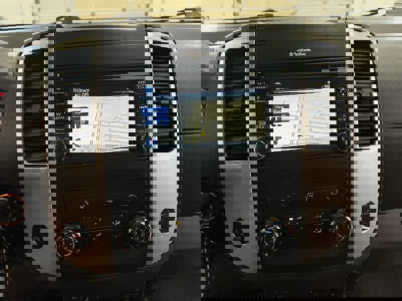 Used 2015 Nissan Xterra PRO-4X w/ Pro-4x Leather Package image 24