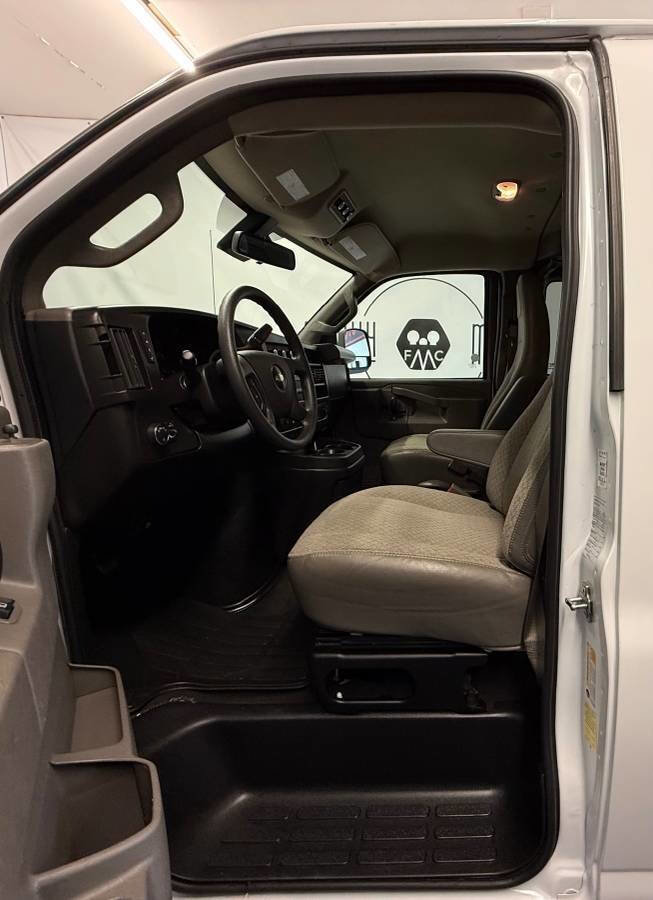 Used 2023 Chevrolet Express 3500 LT w/ LT Preferred Equipment Group image 11