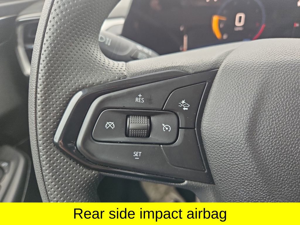 Used 2025 Chevrolet TrailBlazer LT AWD/4WD image 28