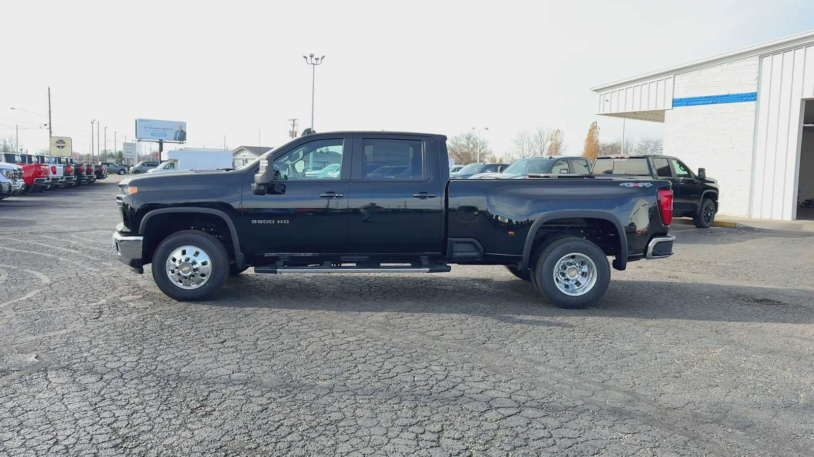 New 2026 Chevrolet Silverado 3500 LT w/ All Star Edition AWD/4WD image 5