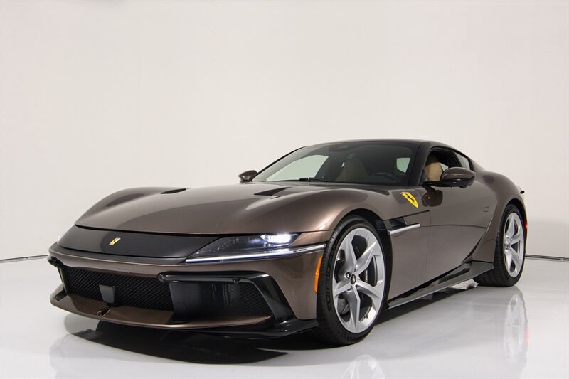 Used 2025 Ferrari 12Cilindri RWD image 4