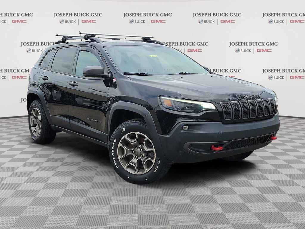 Used 2020 Jeep Cherokee Trailhawk image 1