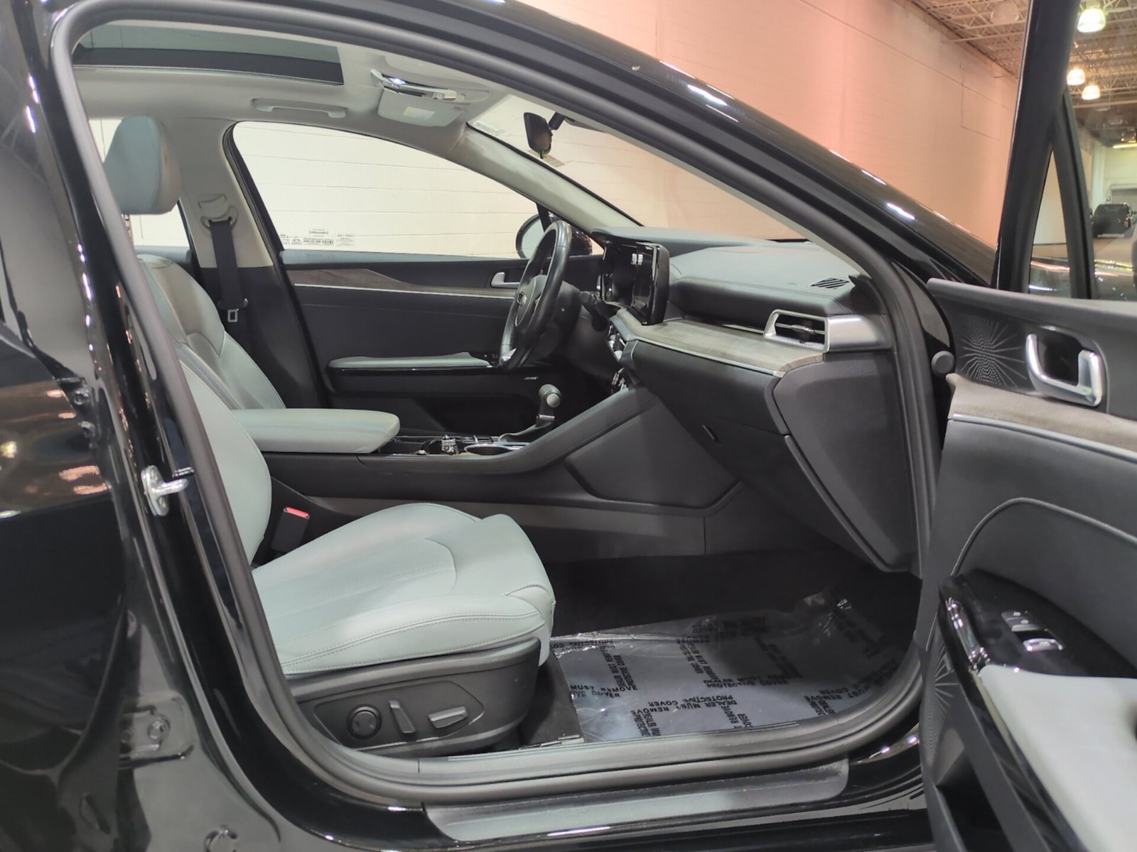 Certified 2021 Kia K5 EX w/ EX Premium Package FWD image 9