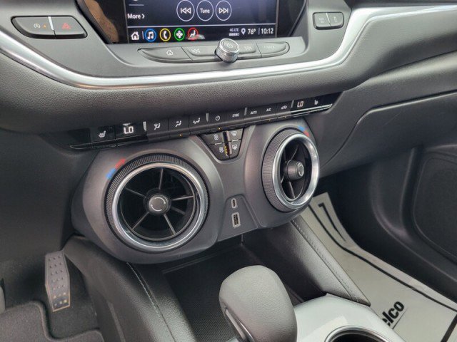 Used 2022 Chevrolet Blazer LT image 18